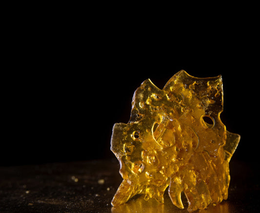Top-Shelf Shatter – Glassy, Snappy, Fire Terps