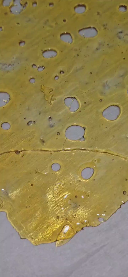 Top-Shelf Shatter – Glassy, Snappy, Fire Terps